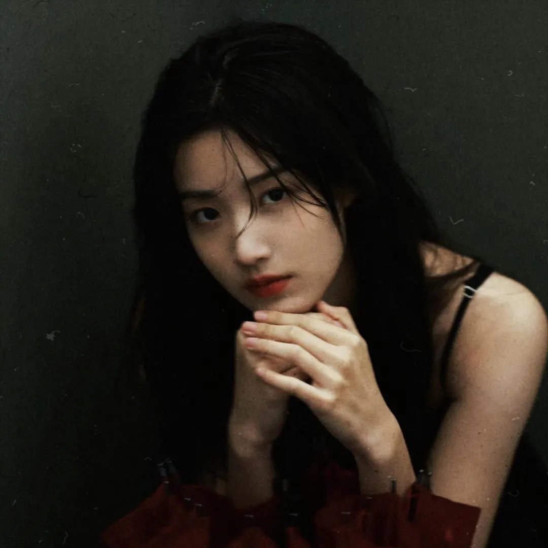 春花娇美可人儿